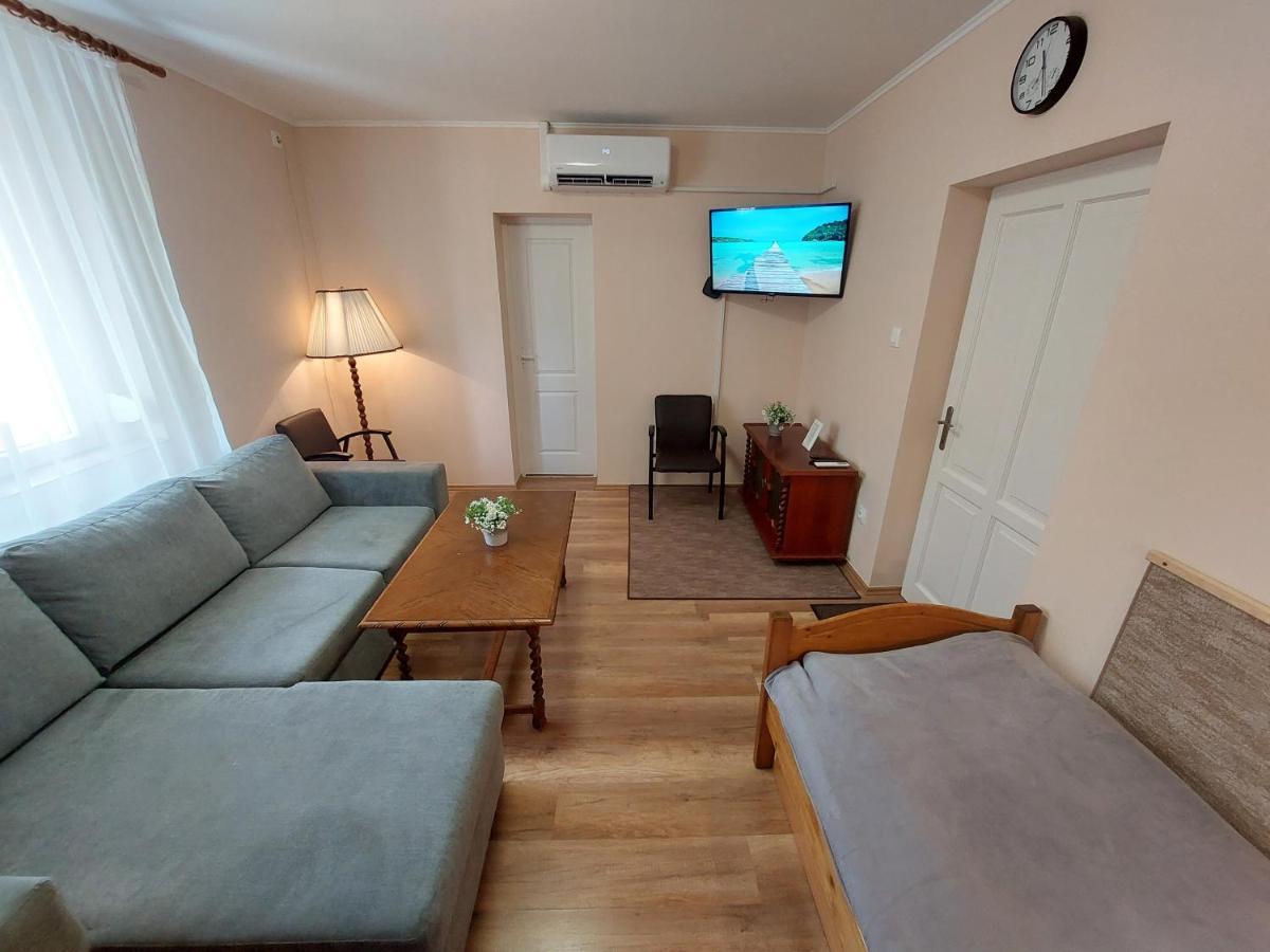 E-Tekergők Háza Hotel Bukkzserc Quarto foto